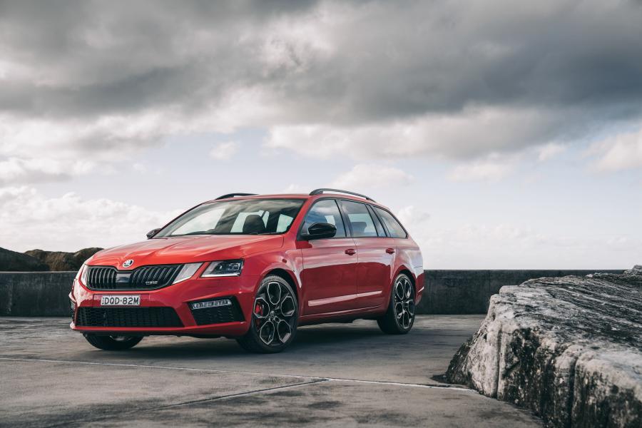  Skoda Octavia RS 245 Combi (5E) 2017 года  (AU) (фото 2 из 40)